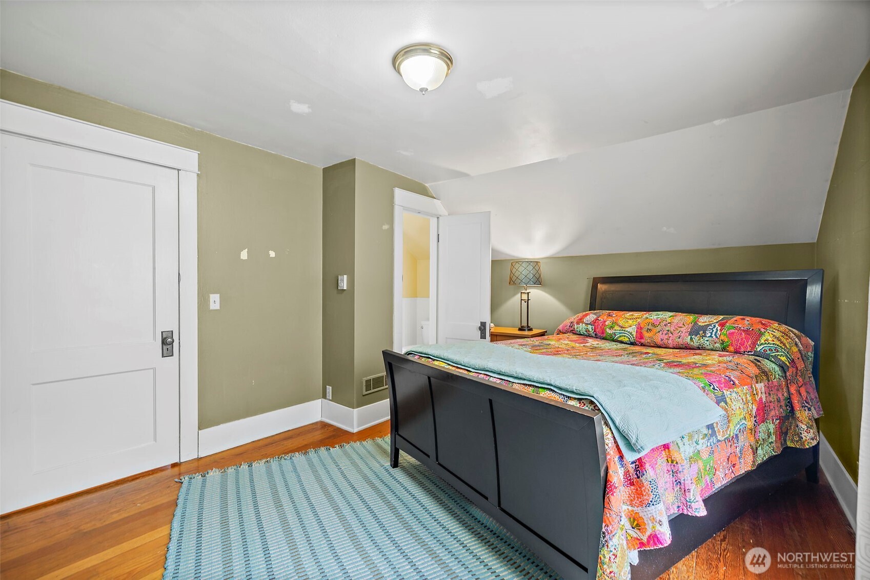 6837 S Thompson Avenue , Tacoma, WA 98408