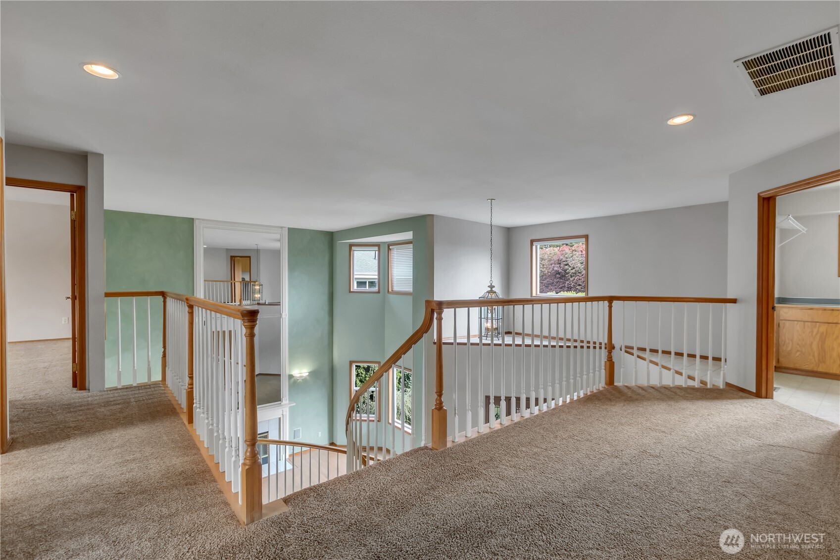 4452 185th Avenue E, Lake Tapps, WA 98391
