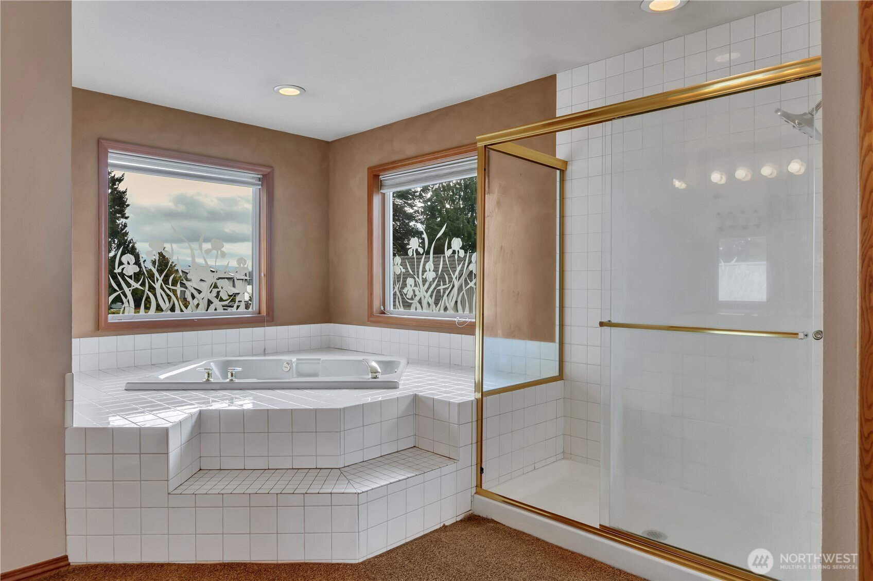 4452 185th Avenue E, Lake Tapps, WA 98391