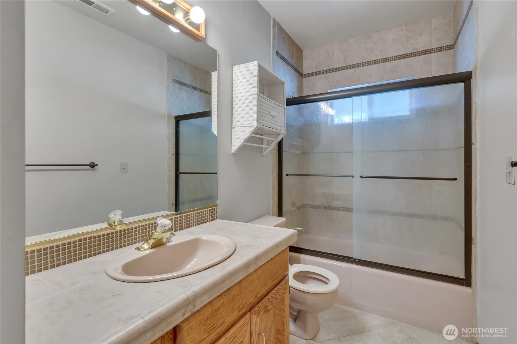4452 185th Avenue E, Lake Tapps, WA 98391