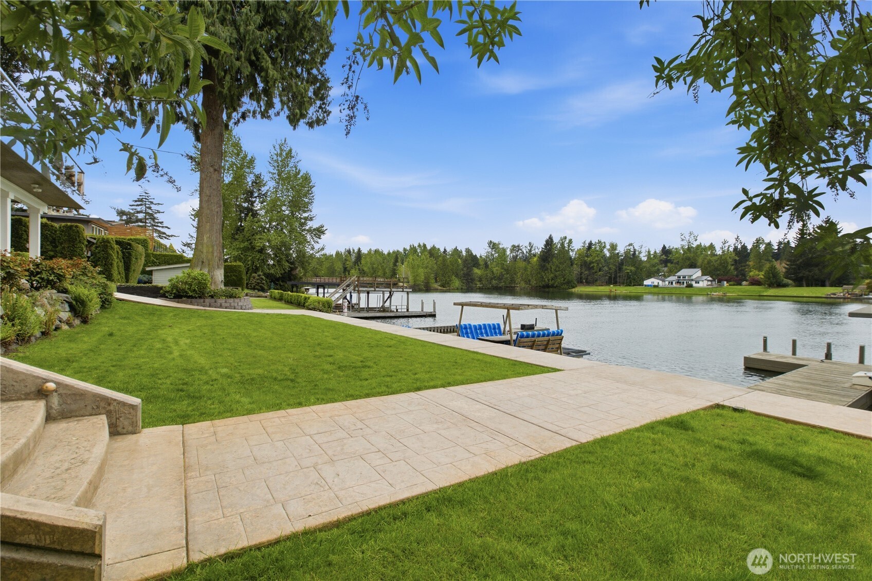 4452 185th Avenue E, Lake Tapps, WA 98391