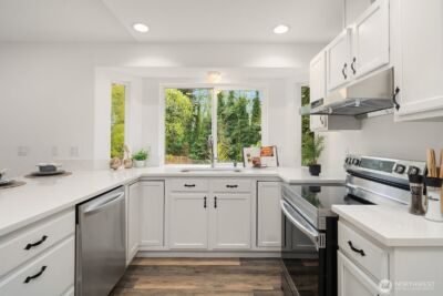 7547 NE 200th Street , Kenmore, WA 98028 - Photo 14