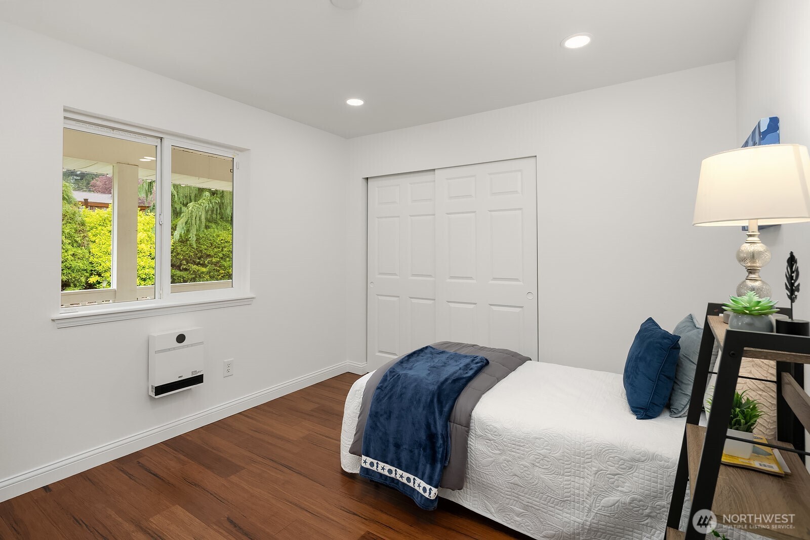 7547 NE 200th Street , Kenmore, WA 98028