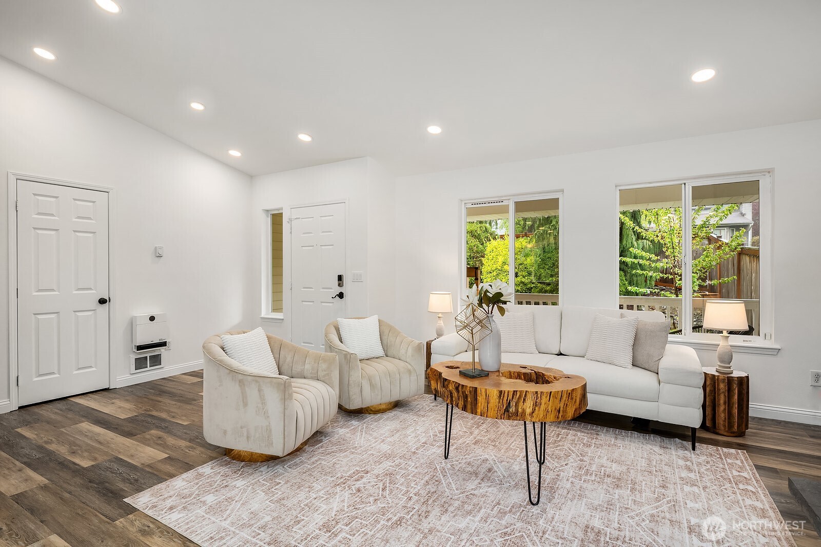 7547 NE 200th Street , Kenmore, WA 98028