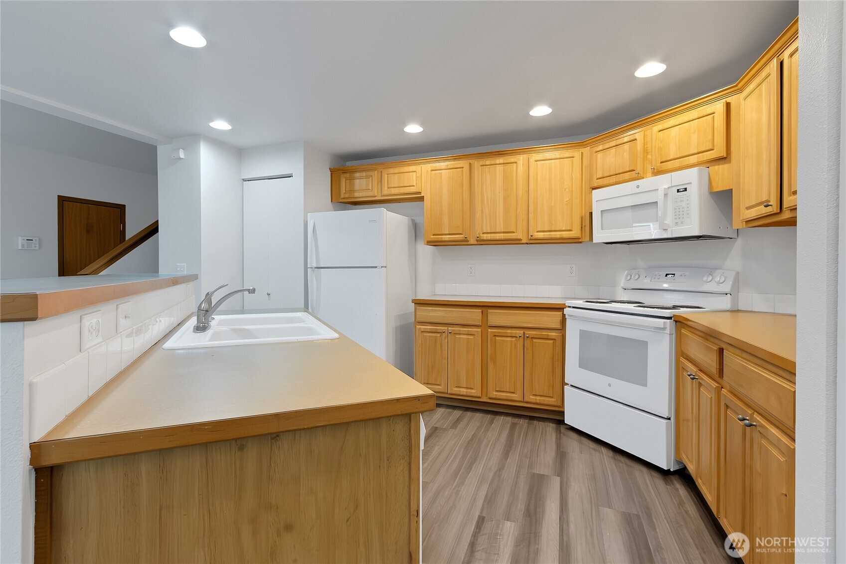 2727 Hidden Springs Loop SE, Lacey, WA 98503