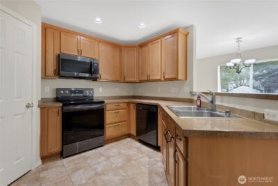 19010 18th Avenue Ct E, Spanaway, WA 98387 - Photo 8