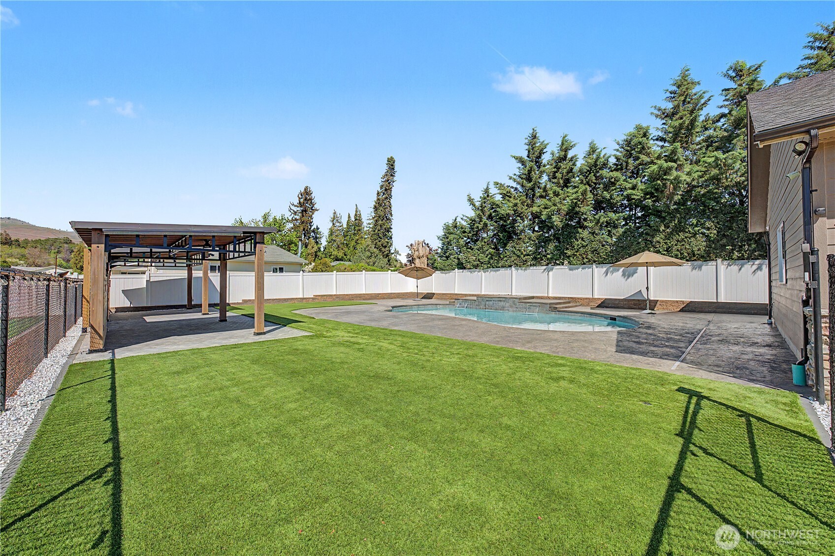 209 W Peters Street , Wenatchee, WA 98801