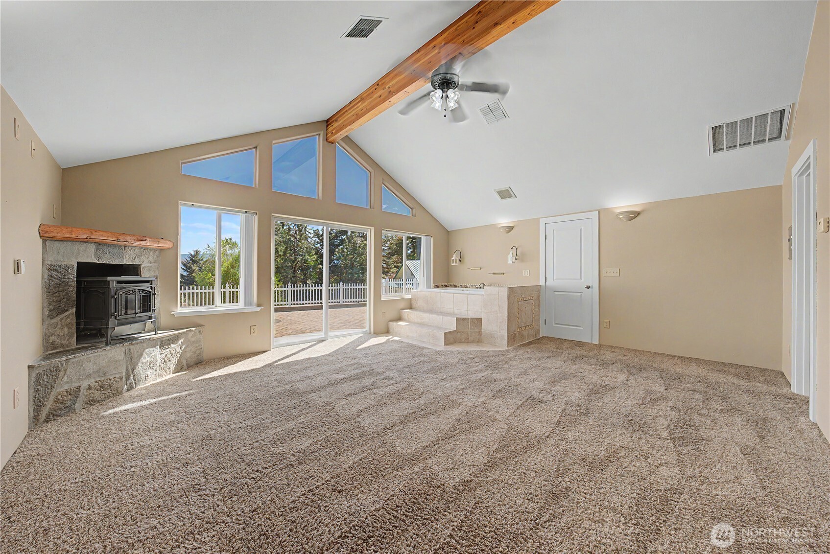 209 W Peters Street , Wenatchee, WA 98801