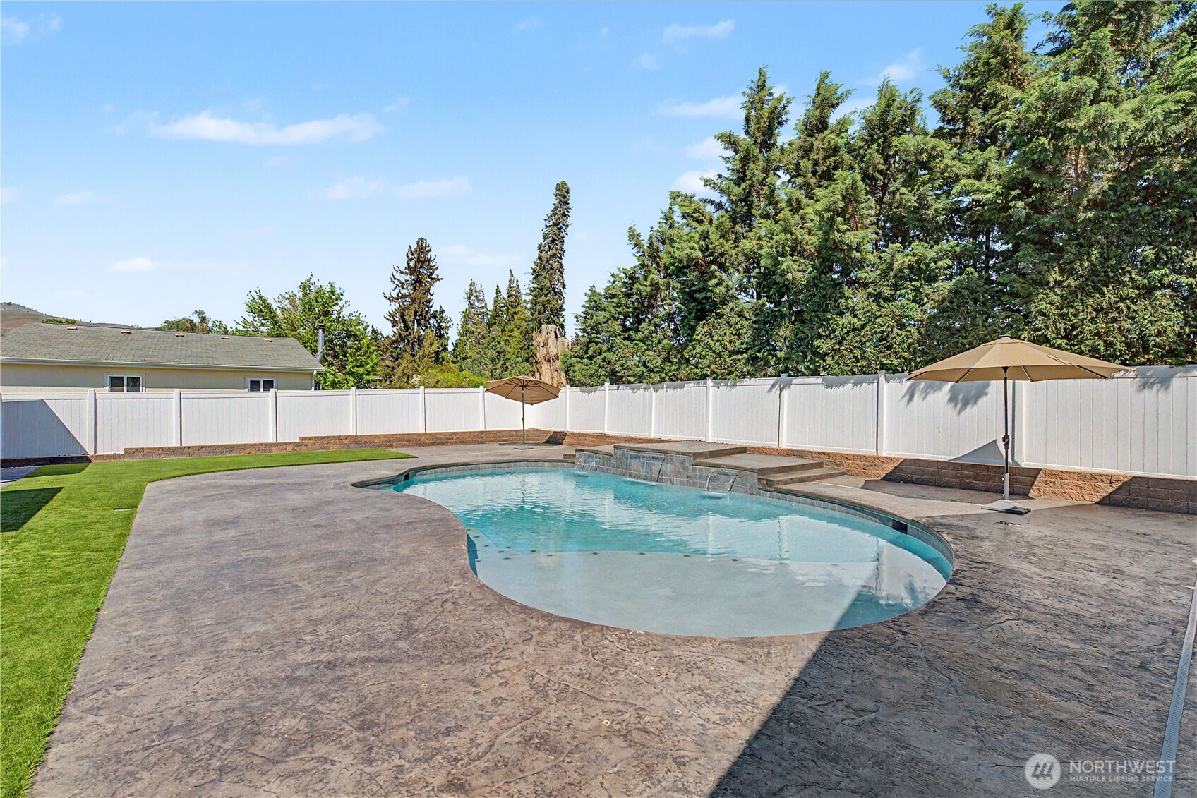 209 W Peters Street , Wenatchee, WA 98801