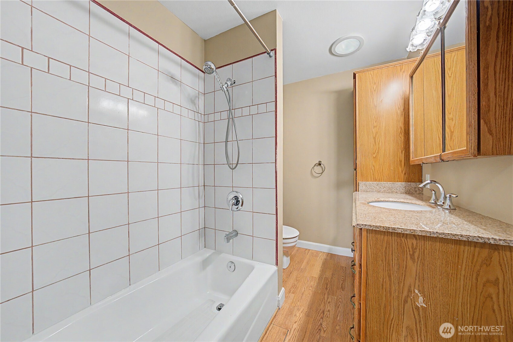 209 W Peters Street , Wenatchee, WA 98801