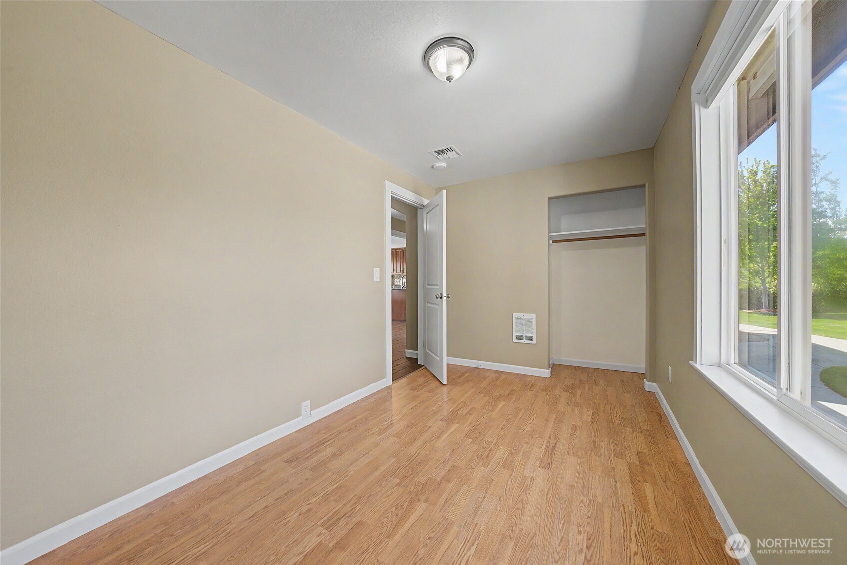 209 W Peters Street , Wenatchee, WA 98801