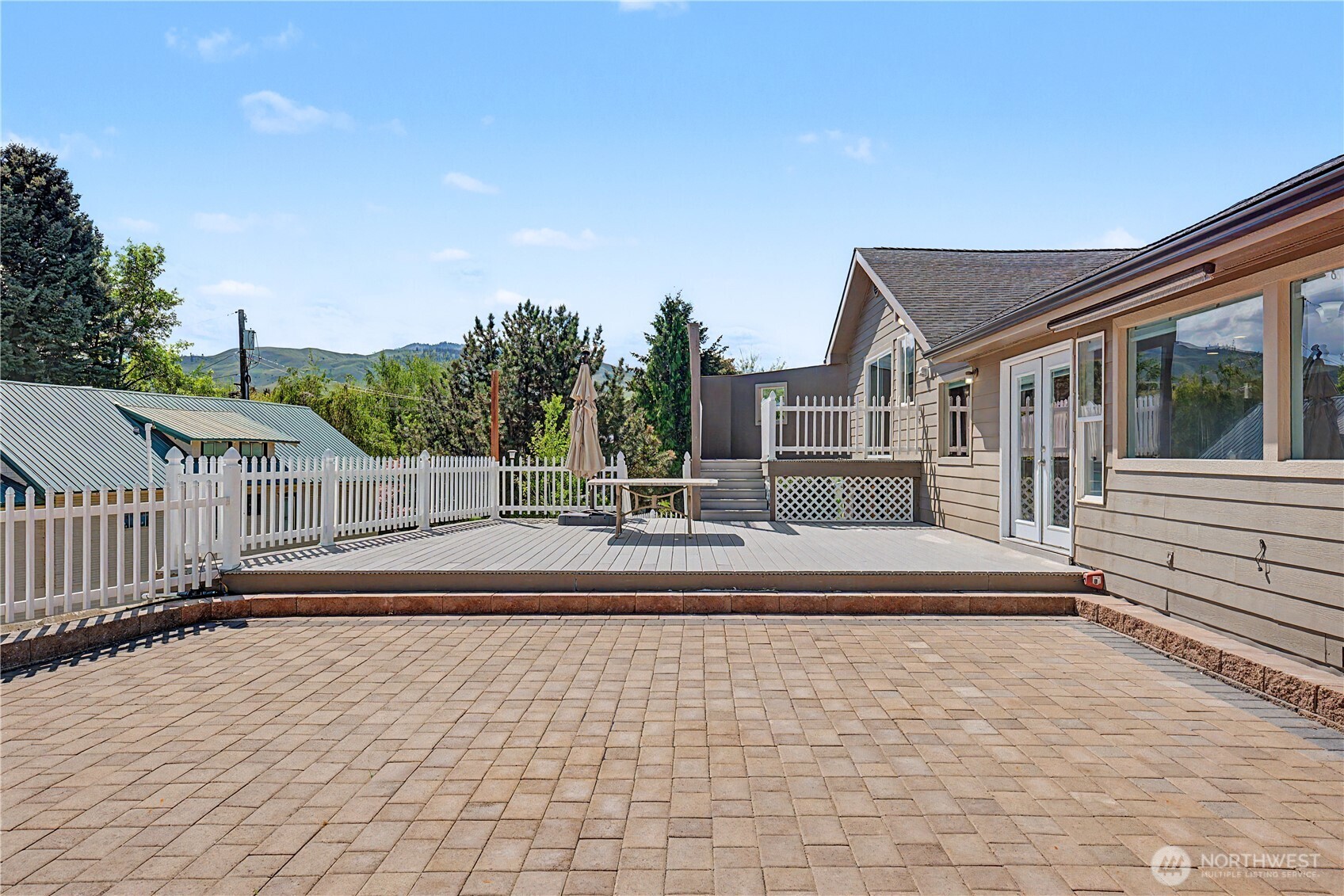 209 W Peters Street , Wenatchee, WA 98801