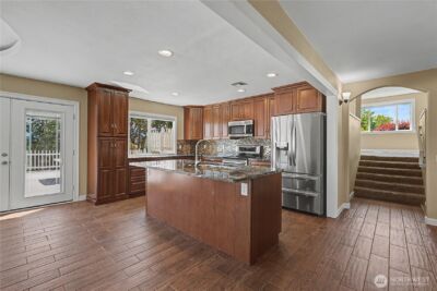 209 W Peters Street , Wenatchee, WA 98801 - Photo 9