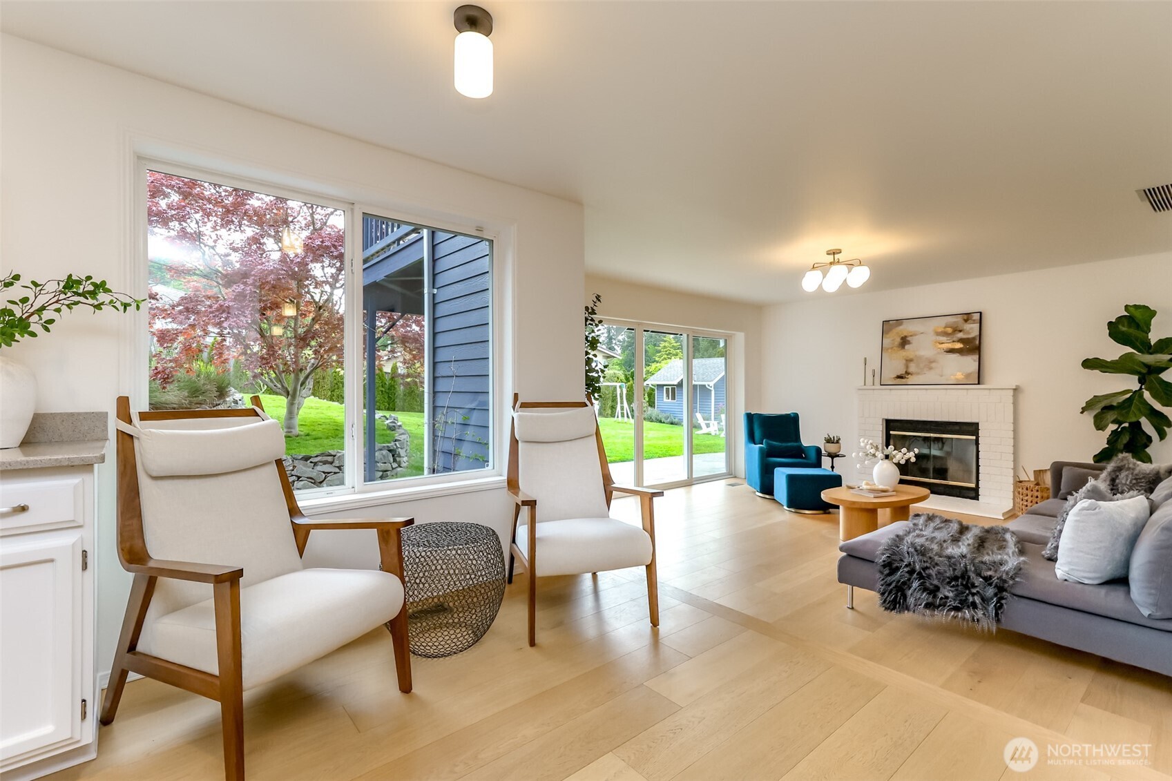 1855 Hillside Drive NE, Tacoma, WA 98422