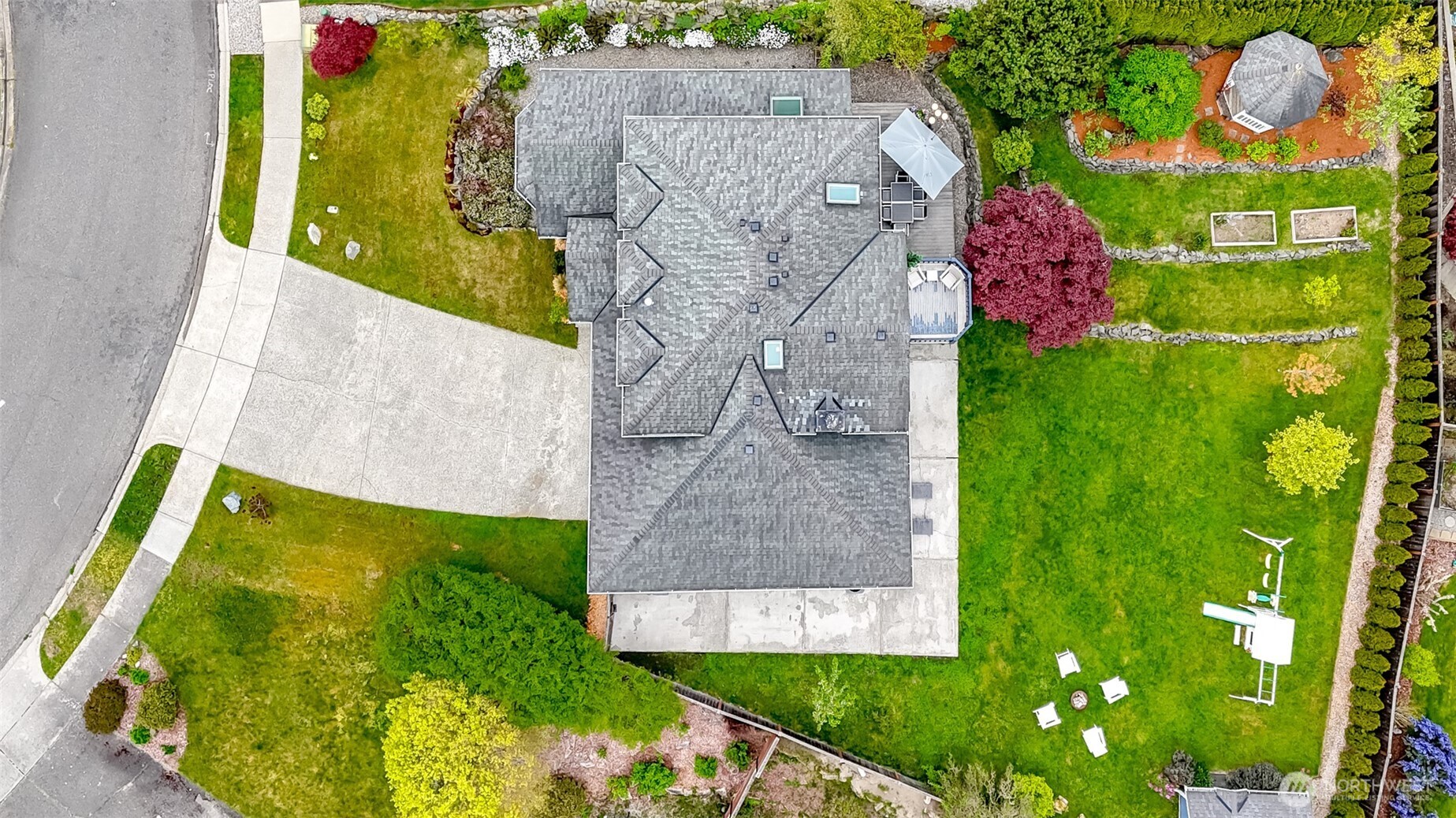 1855 Hillside Drive NE, Tacoma, WA 98422
