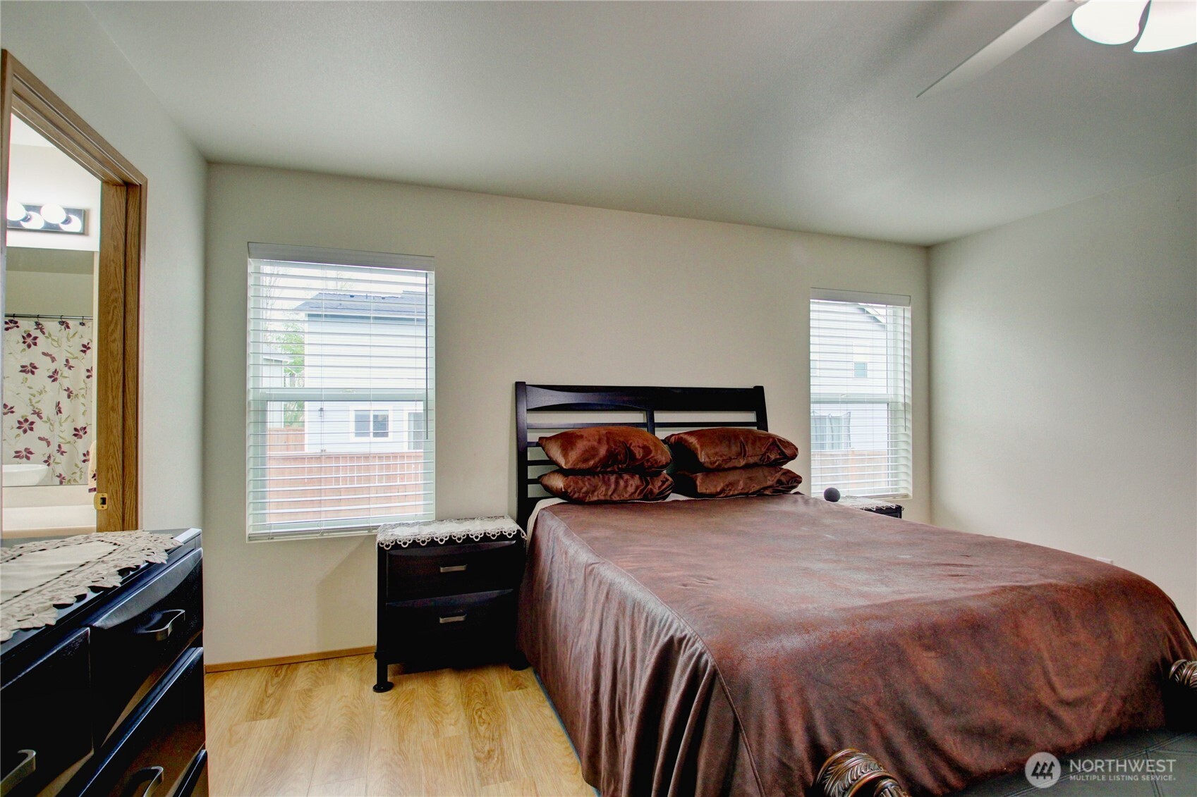 417 Crested Butte Boulevard , Mount Vernon, WA 98273