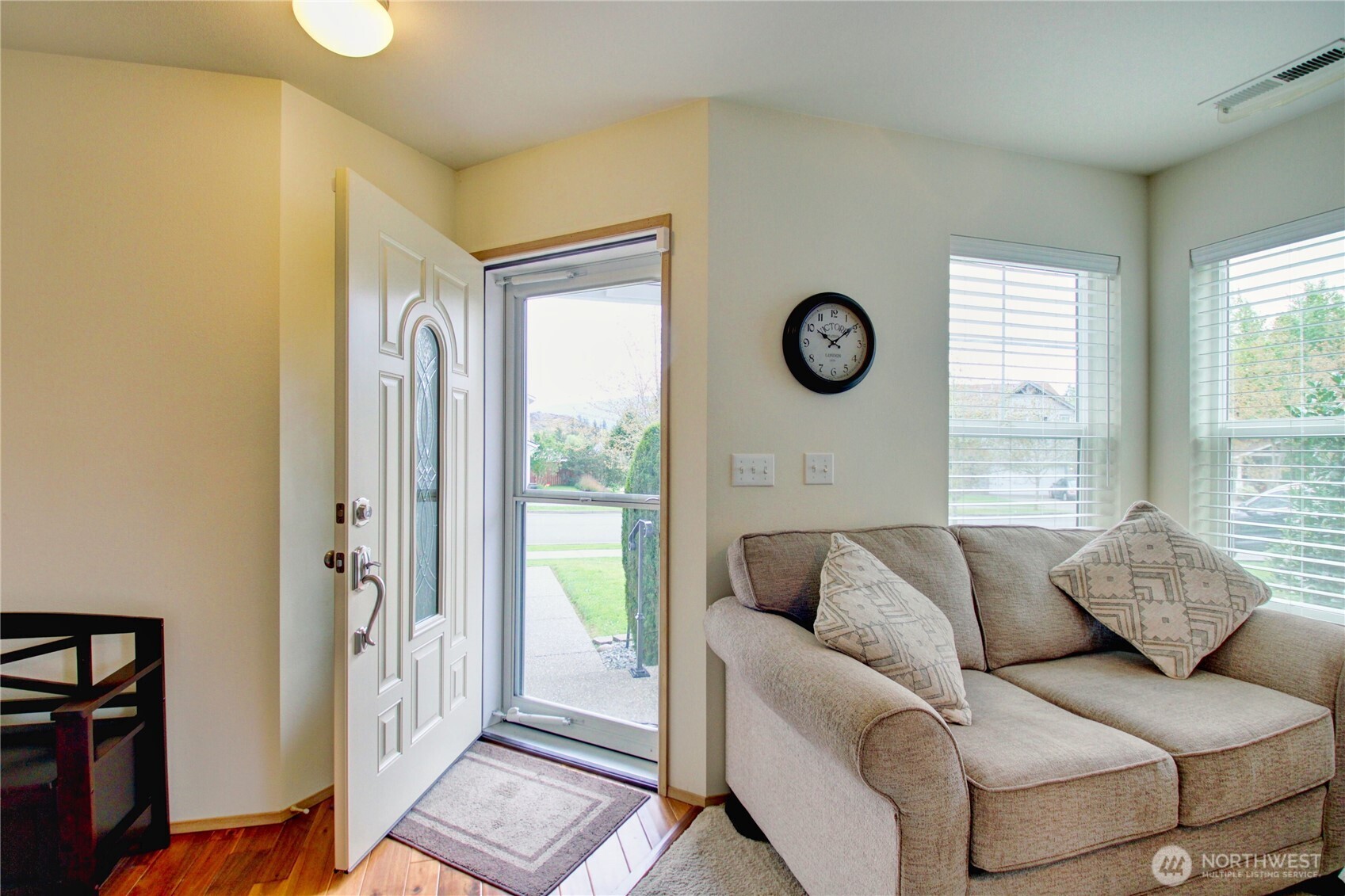 417 Crested Butte Boulevard , Mount Vernon, WA 98273