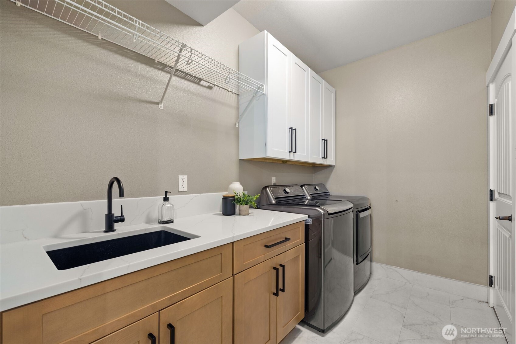 1300 N 27th Place , Renton, WA 98056