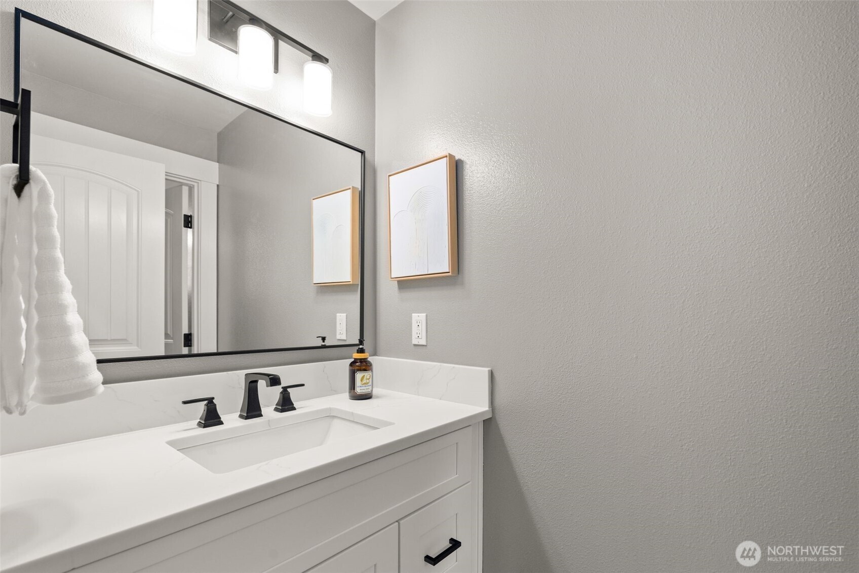 1300 N 27th Place , Renton, WA 98056