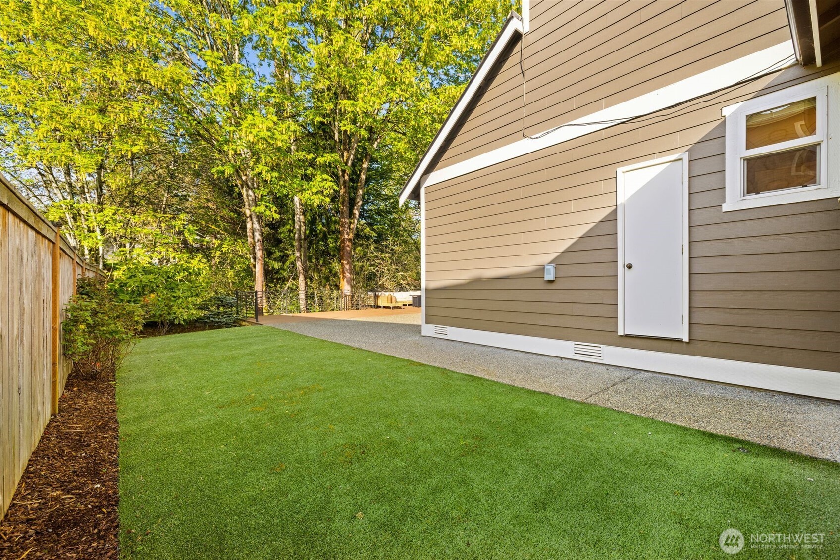 1300 N 27th Place , Renton, WA 98056