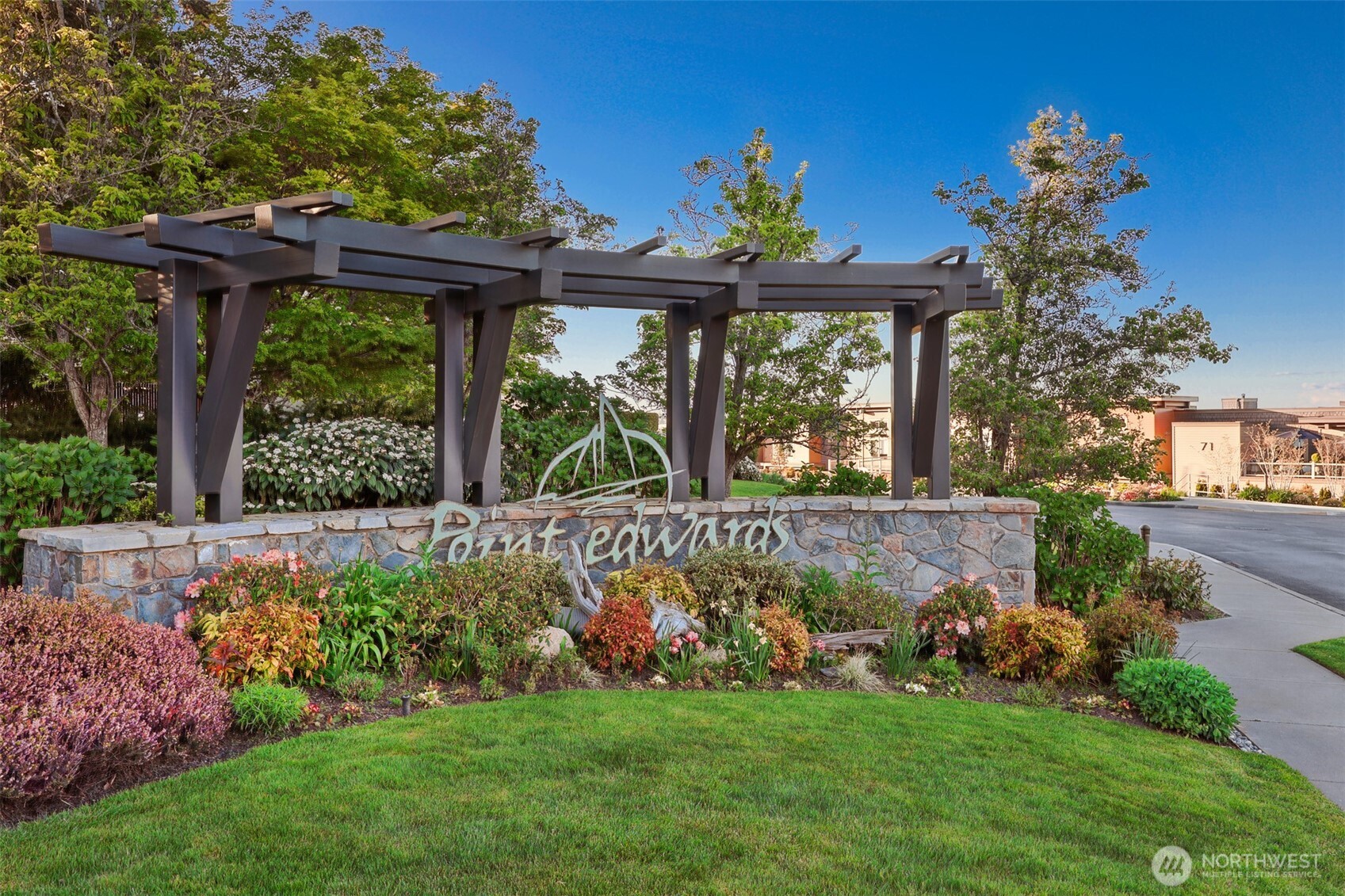 75 Pine Street #212, Edmonds, WA 98020
