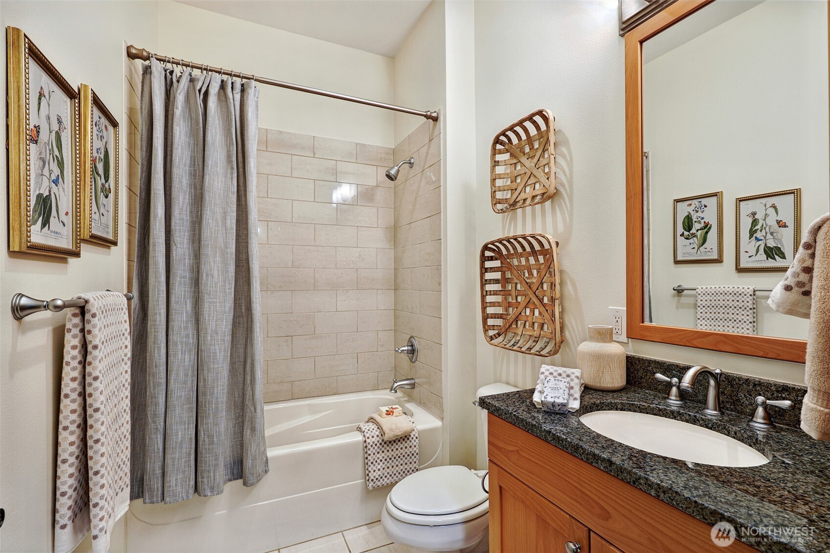 75 Pine Street #212, Edmonds, WA 98020