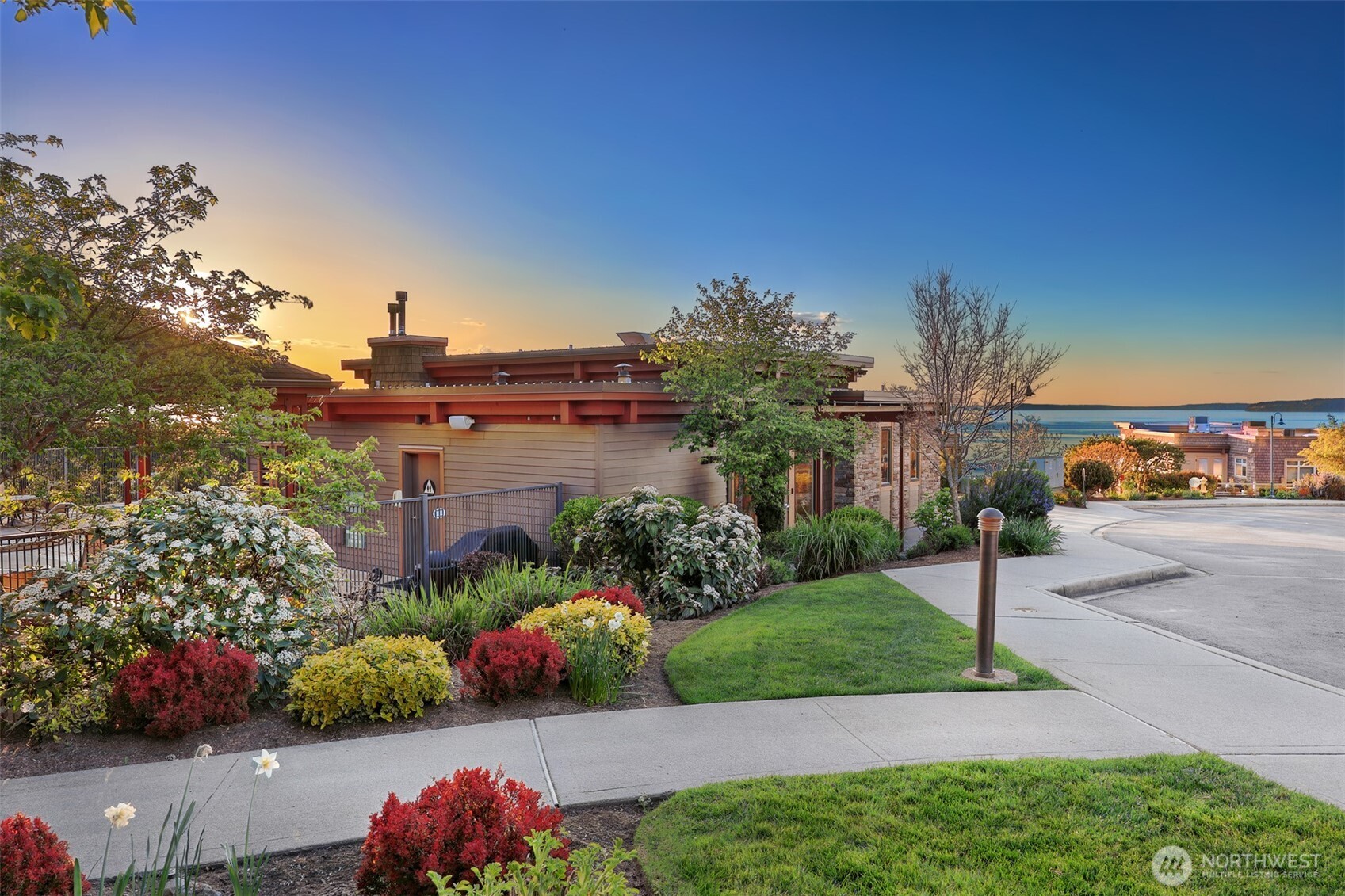 75 Pine Street #212, Edmonds, WA 98020