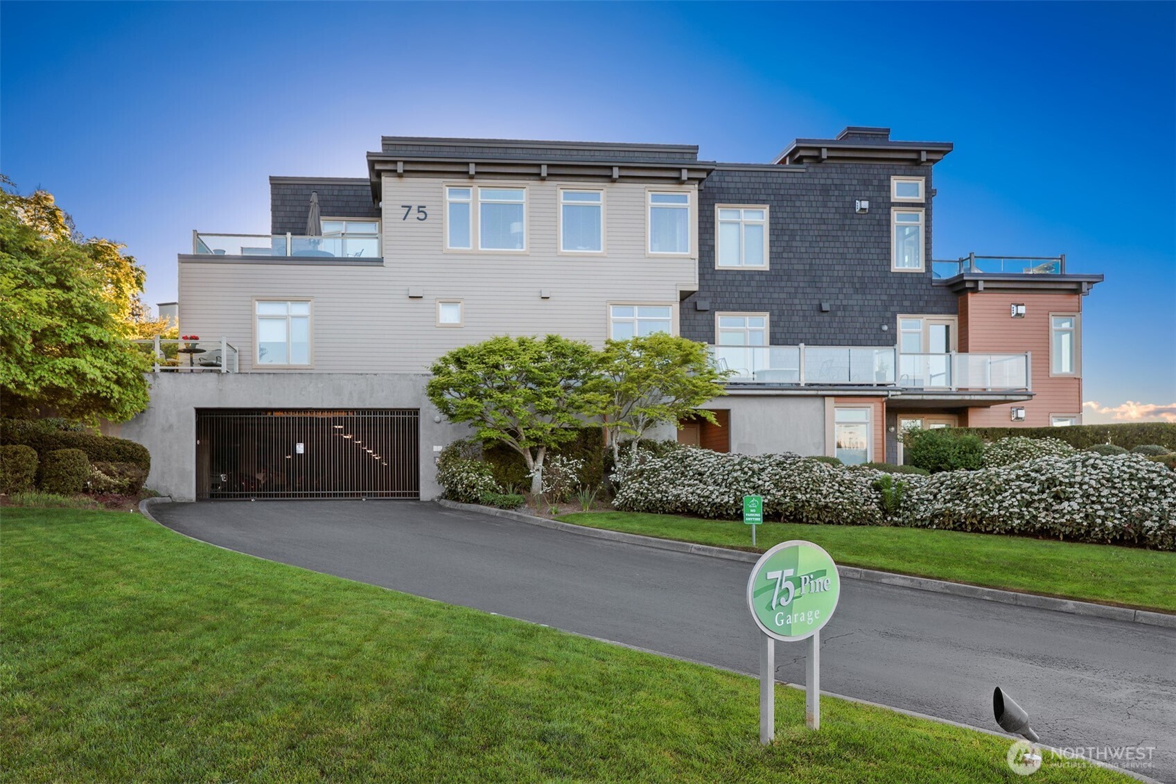 75 Pine Street #212, Edmonds, WA 98020