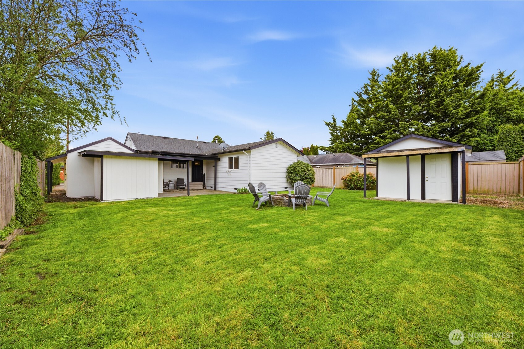 800 Myrtine Street , Enumclaw, WA 98022