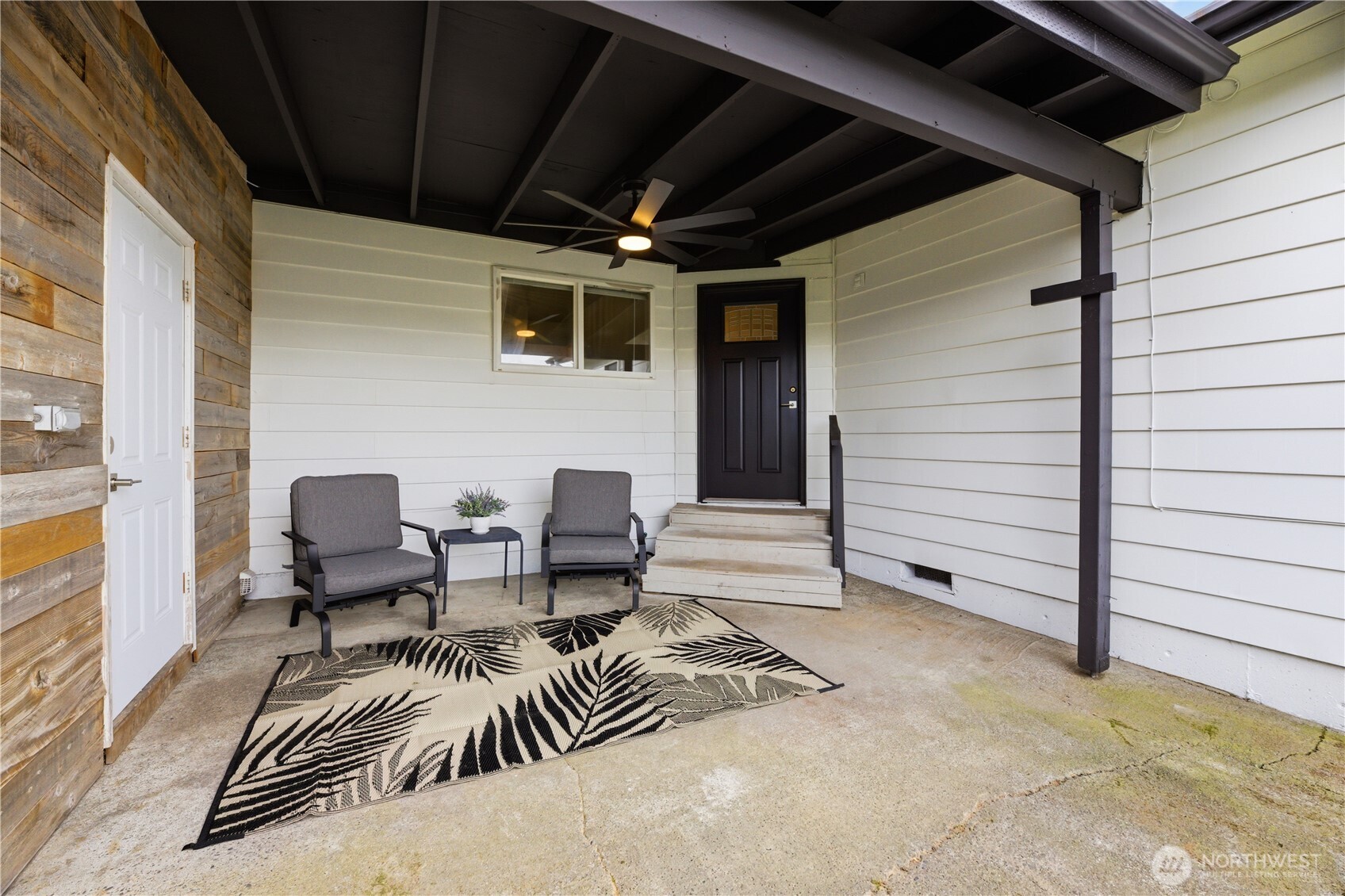 800 Myrtine Street , Enumclaw, WA 98022