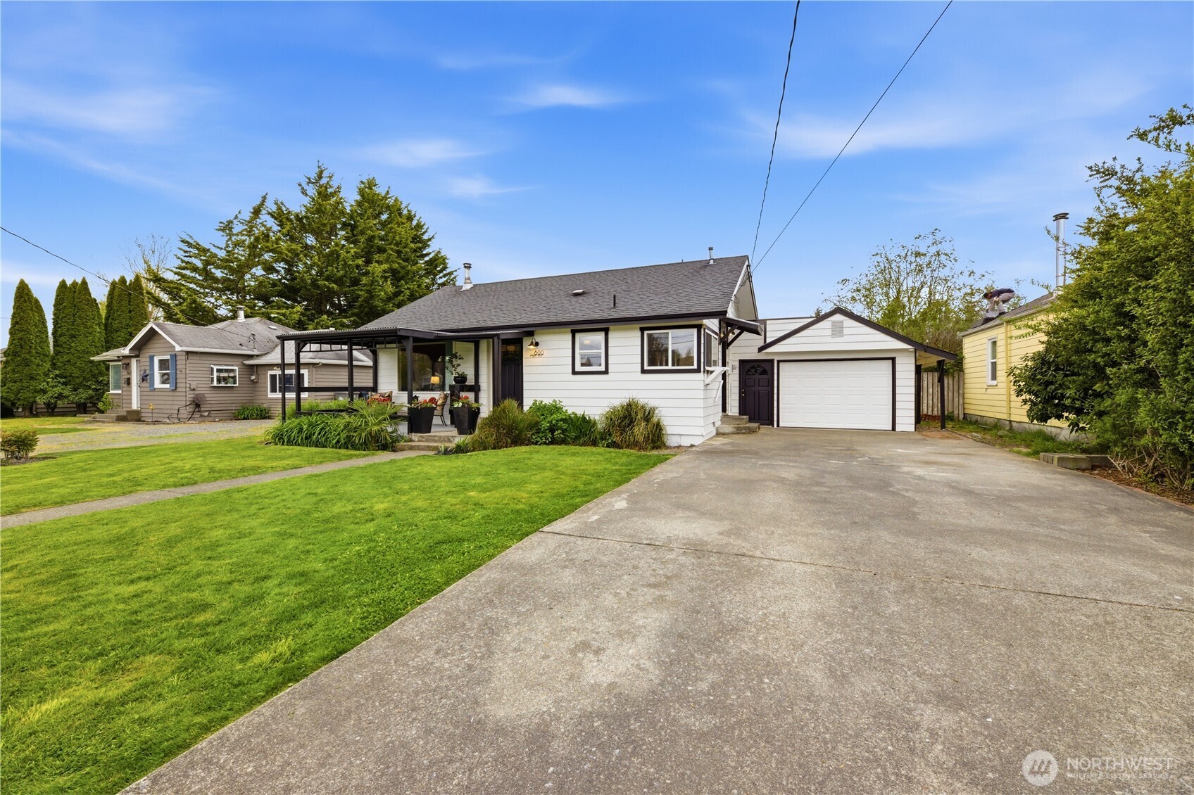 800 Myrtine Street , Enumclaw, WA 98022