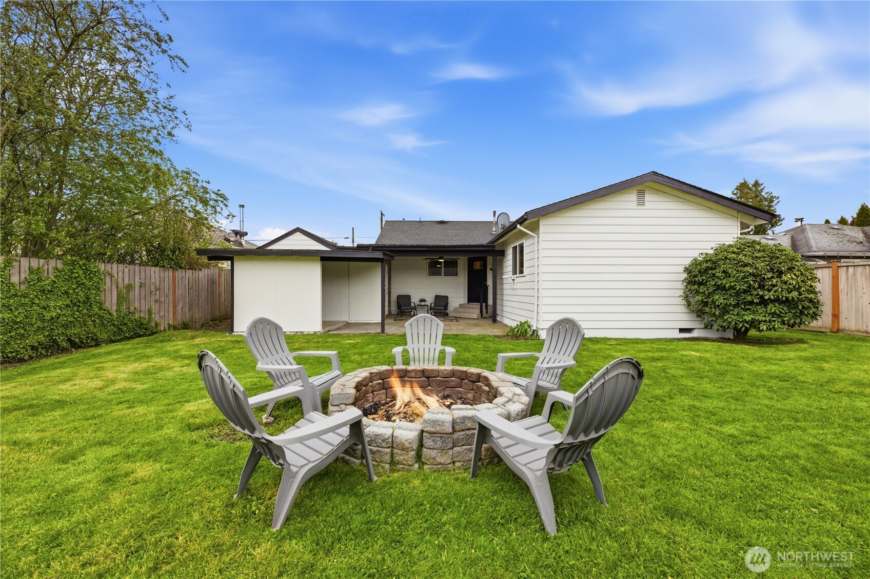 800 Myrtine Street , Enumclaw, WA 98022
