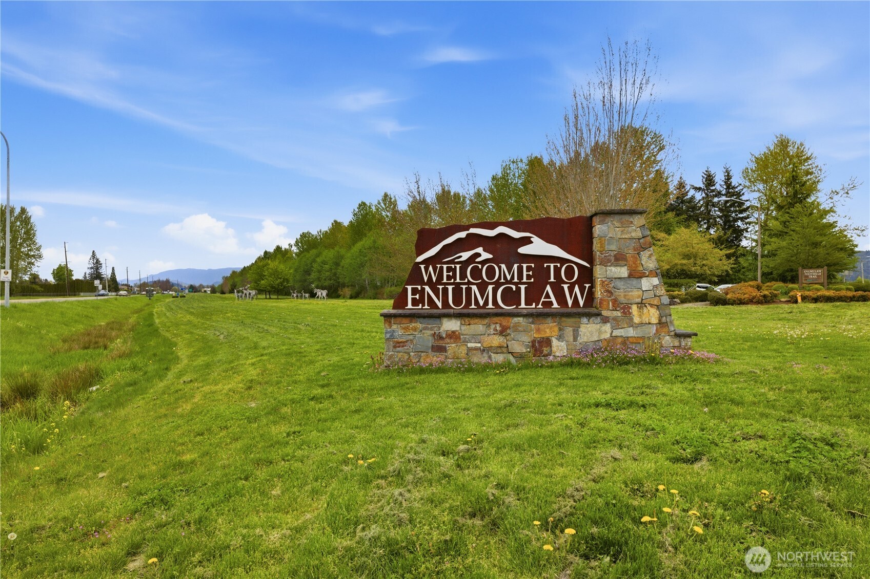 800 Myrtine Street , Enumclaw, WA 98022