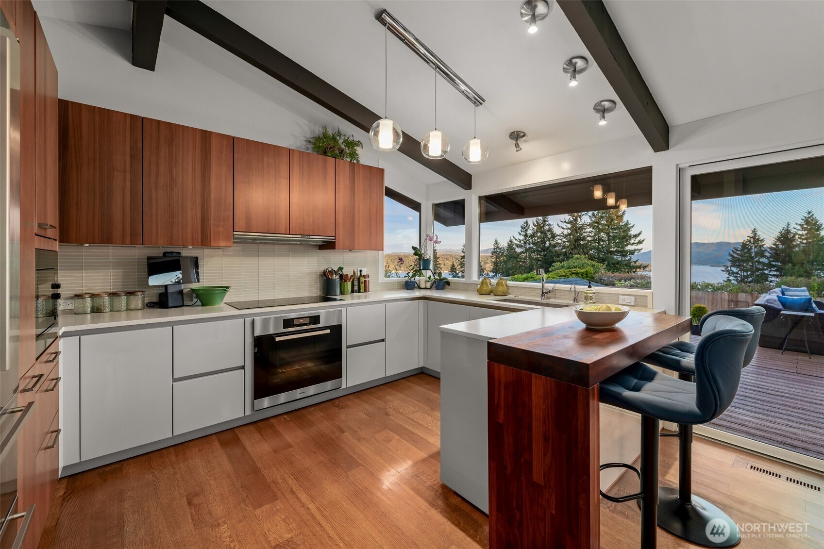 17825 NE 9th Street , Bellevue, WA 98008