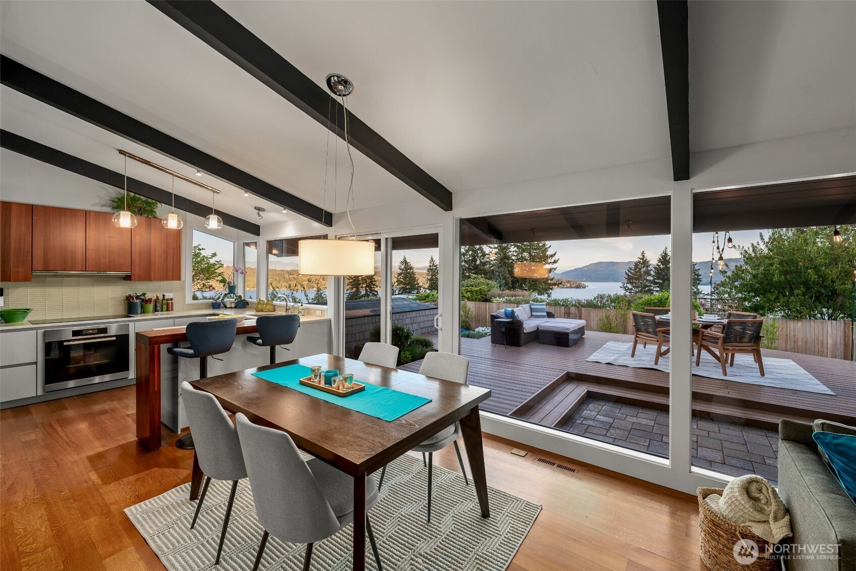 17825 NE 9th Street , Bellevue, WA 98008