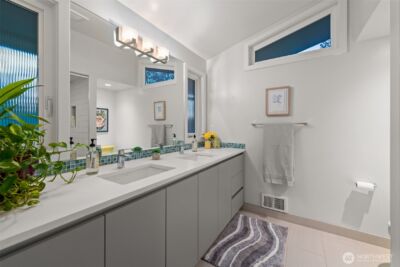 17825 NE 9th Street , Bellevue, WA 98008 - Photo 21