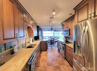 28303 Sound View Drive S #102, Des Moines, WA 98198 - Photo 11