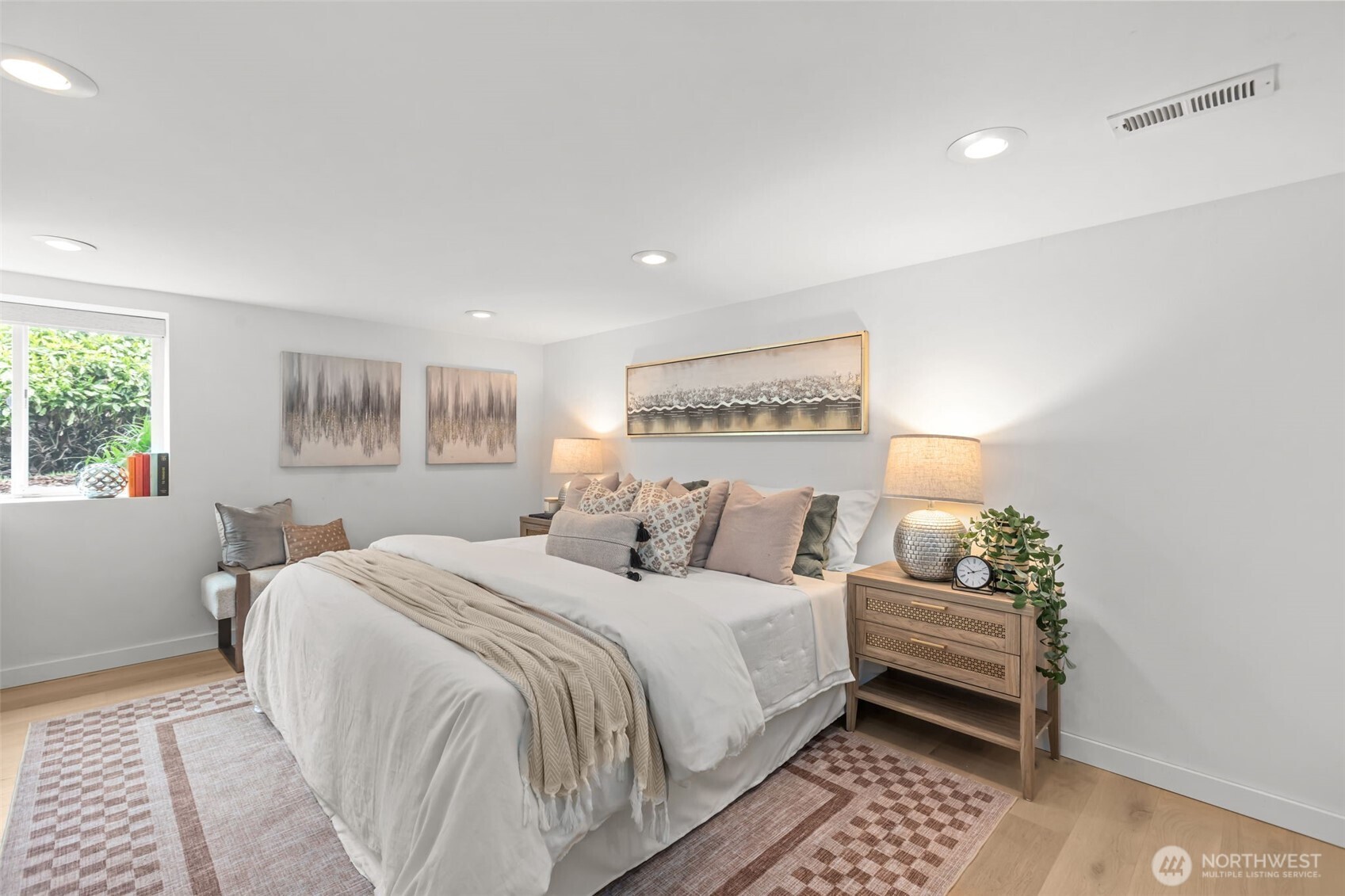 4707 S Brandon Street , Seattle, WA 98118