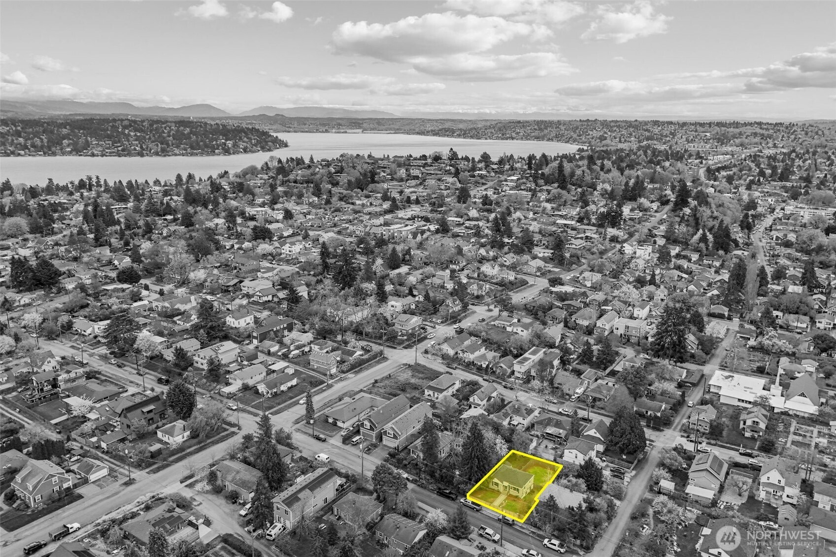 4707 S Brandon Street , Seattle, WA 98118