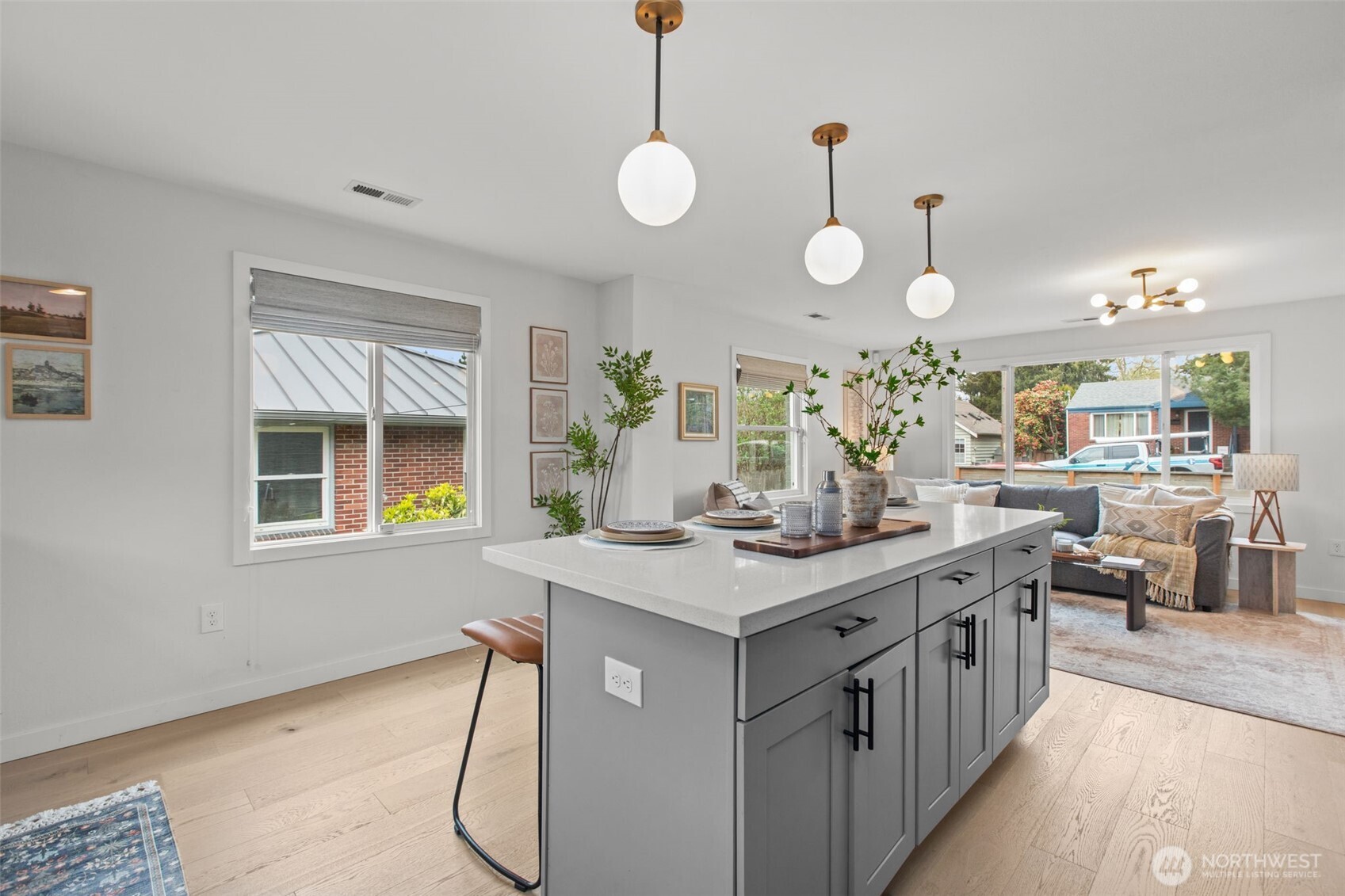 4707 S Brandon Street , Seattle, WA 98118