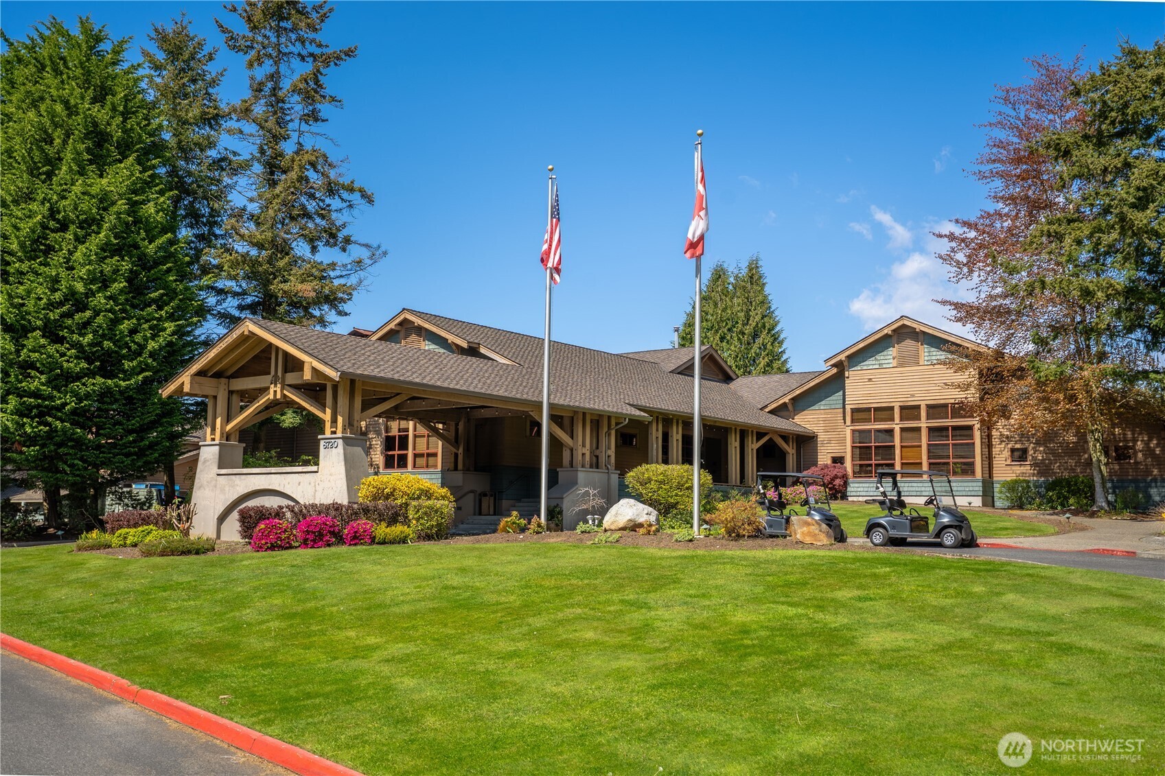 5672 Garibaldi Way , Blaine, WA 98230-6404