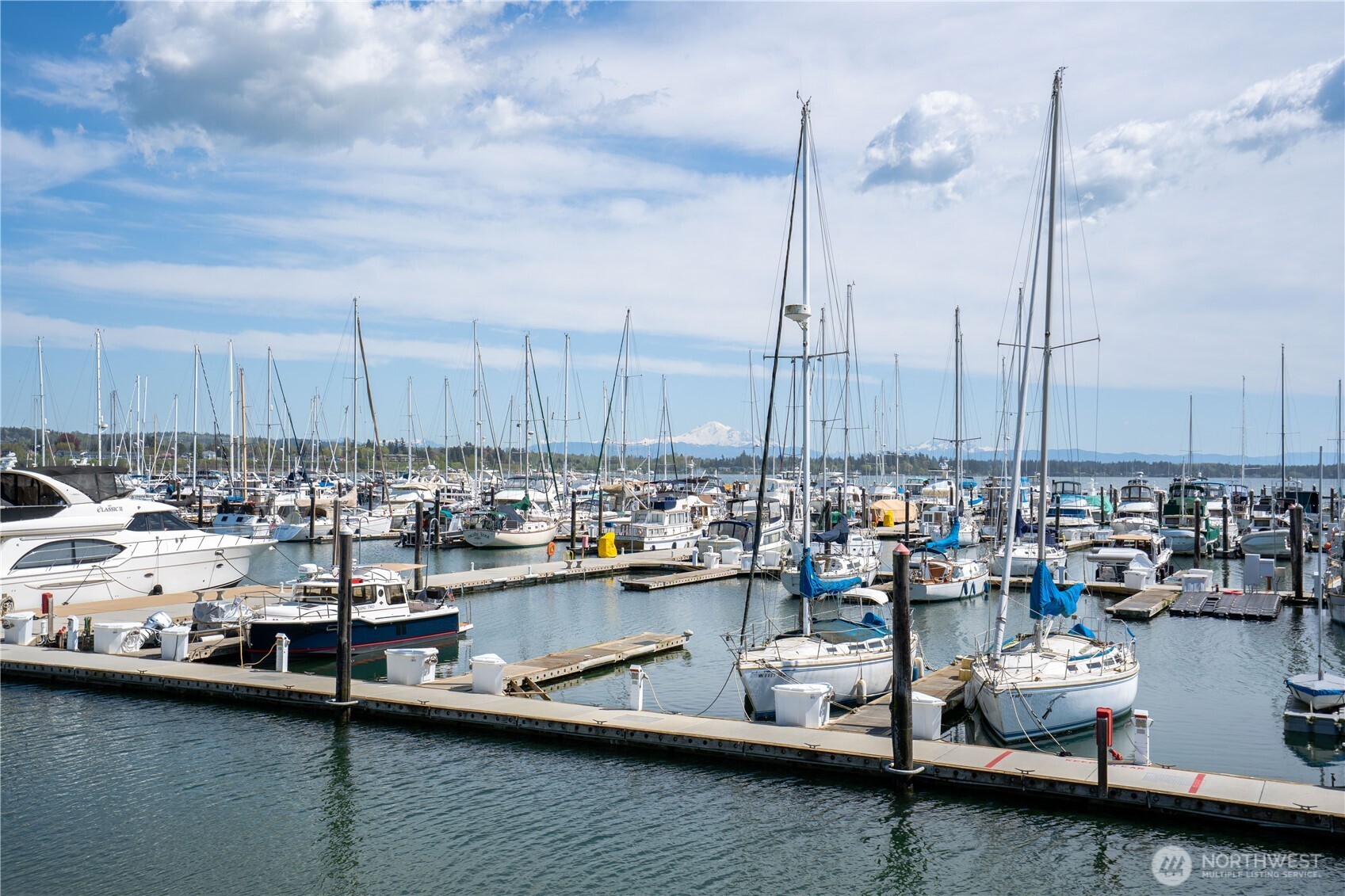 5672 Garibaldi Way , Blaine, WA 98230-6404