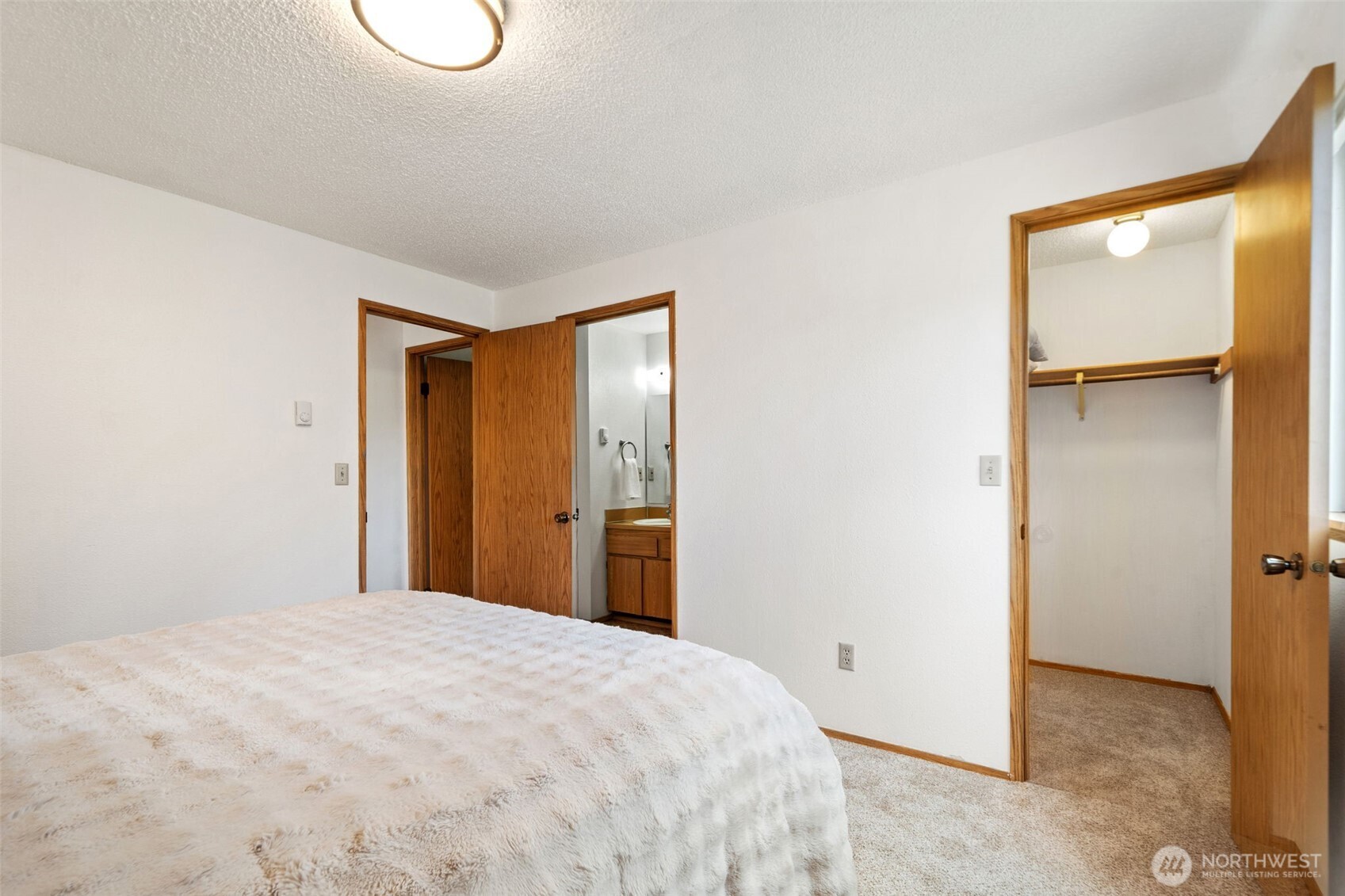 7292 E Harrison Street , Port Orchard, WA 98366
