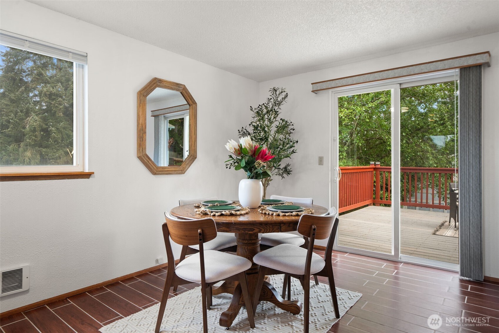 7292 E Harrison Street , Port Orchard, WA 98366