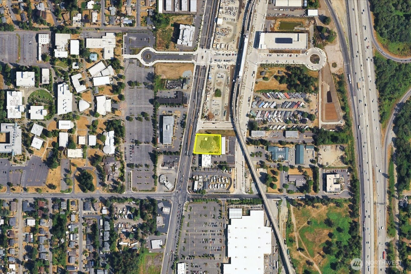23826 Pacific Hwy S, Kent, WA 98032