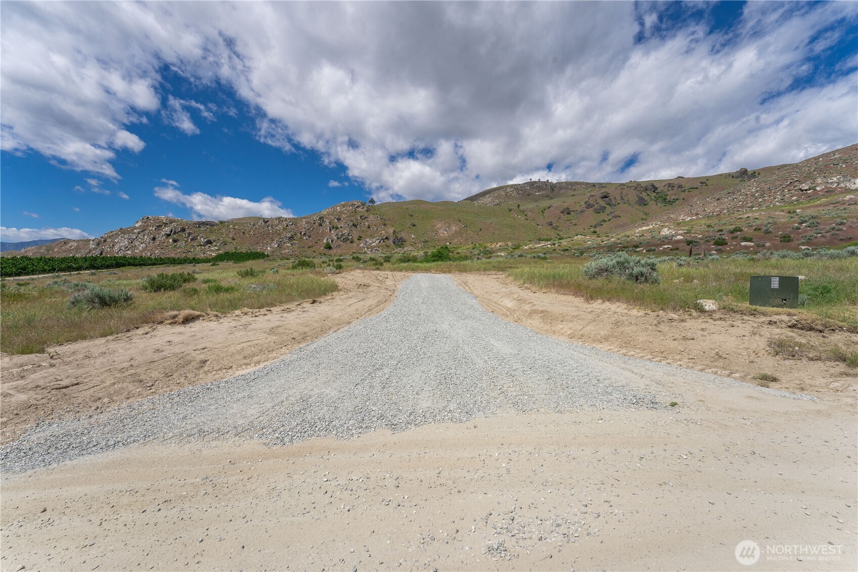 51 N Henney Lane , Brewster, WA 98812