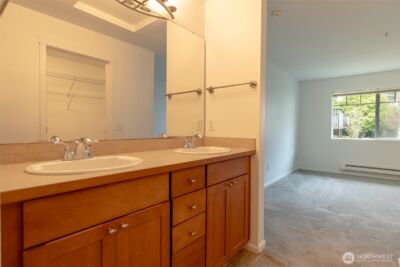4050 S 212th Court #B, SeaTac, WA 98198 - Photo 18