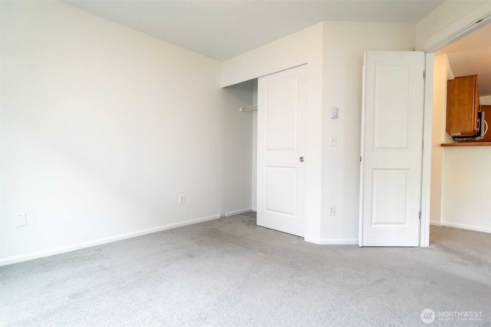 4050 S 212th Court #B, SeaTac, WA 98198