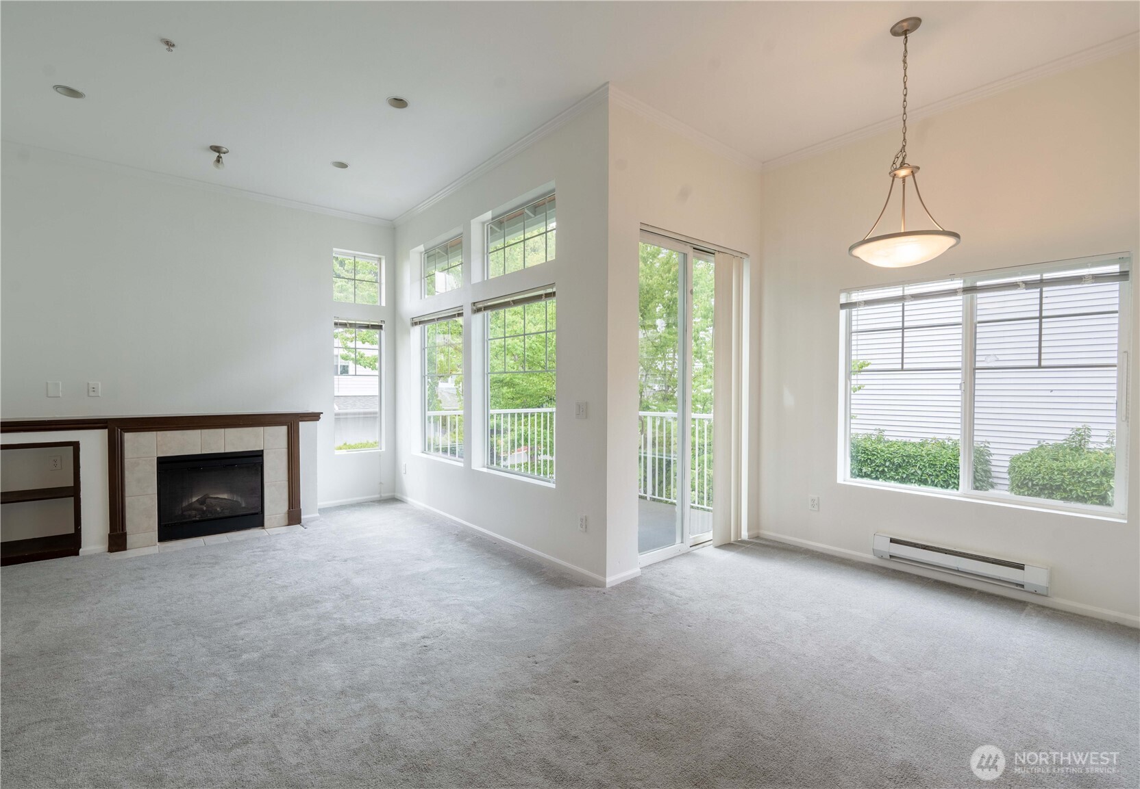 4050 S 212th Court #B, SeaTac, WA 98198