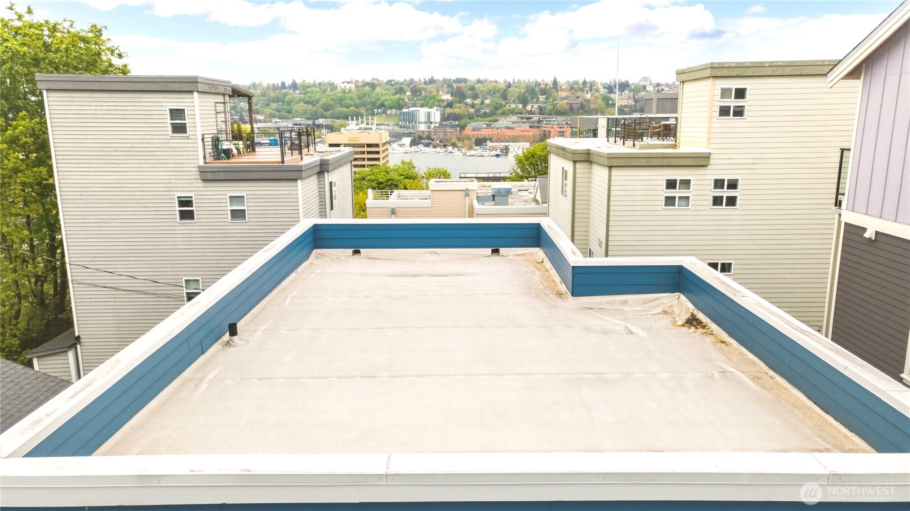 1116 6th Avenue N, Seattle, WA 98109